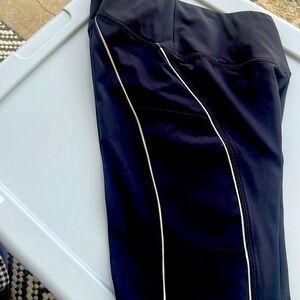 Women’s angled front leggings